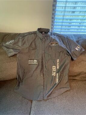 Ecko Unlimited Men's Short-Sleeve Charcoal Graphic Button-Down Shirt